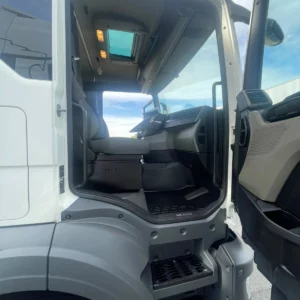 TGS TN 18.470 4x2 HYDRAU FMA – Image 11